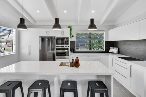 Photo of property in 12 Mareretu Avenue, Patumahoe, Pukekohe, 2679