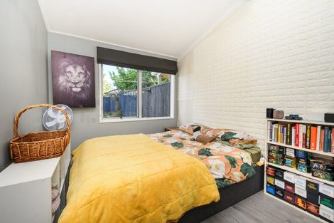 Photo of property in 7 Westmere Place, Takaro, Palmerston North, 4412