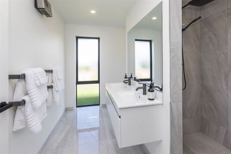 Photo of property in 15 Claremont Crescent, Amberley, 7410