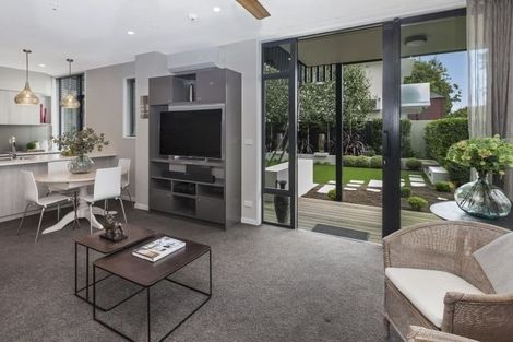 Photo of property in 1/50 Kilmore Street, Christchurch Central, Christchurch, 8013