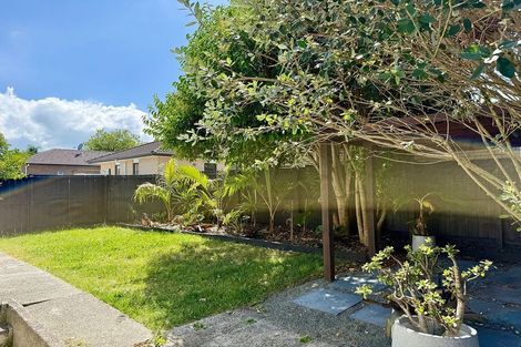 Photo of property in 32 Rosier Road, Glen Eden, Auckland, 0602