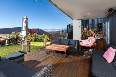 Photo of property in 15 Landsborough Lane, Wanaka, 9305