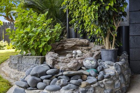 Photo of property in 2/54 Luton Avenue, Sunnyhills, Auckland, 2010