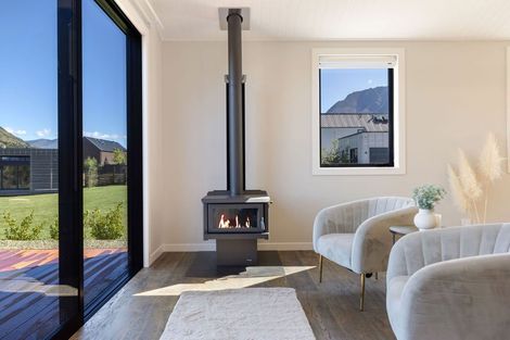 Photo of property in 22 Woolshed Road, Jacks Point, Queenstown, 9371