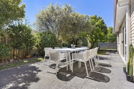 Photo of property in 28 Craigavon Drive, East Tamaki, Auckland, 2013