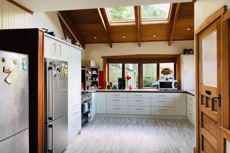 Photo of property in 112 Grafton Road, Roseneath, Wellington, 6011