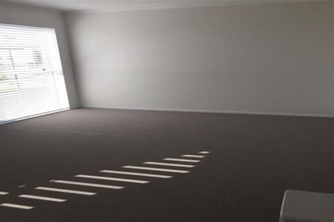 Photo of property in 8 Tyler Davies Drive, Red Beach, 0932