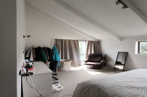 Photo of property in 1 Kim Street, Khandallah, Wellington, 6035