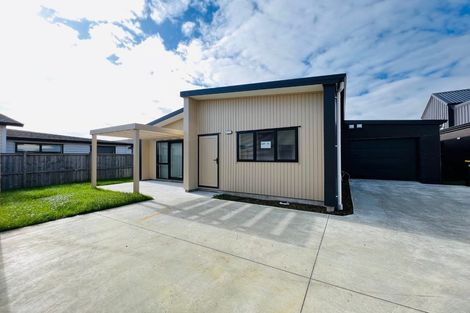 Photo of property in 32 Black Beech Crescent, Takanini, 2110