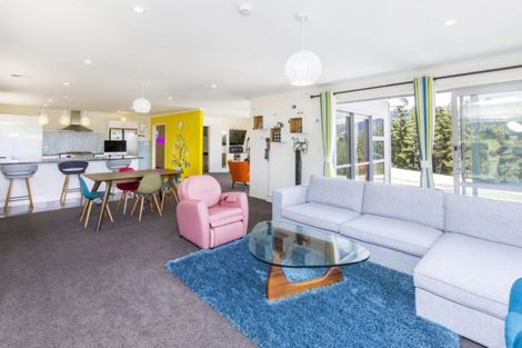 Photo of property in 25b Mount Marua Way, Timberlea, Upper Hutt, 5018