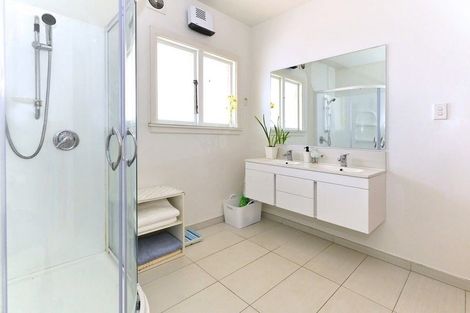 Photo of property in 6 Merton Place, Bryndwr, Christchurch, 8053