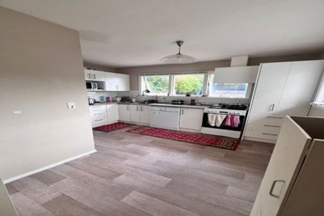 Photo of property in 2/61 Aorangi Road, Bryndwr, Christchurch, 8053