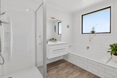 Photo of property in 9 Isthmus Place, Lake Hawea, Wanaka, 9382