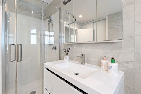 Photo of property in 1/21 Marie Avenue, Red Beach, 0932