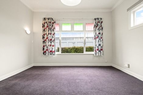 Photo of property in 195 Macandrew Road, South Dunedin, Dunedin, 9012