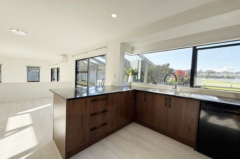 Photo of property in 49 Gosford Drive, Botany Downs, Auckland, 2010