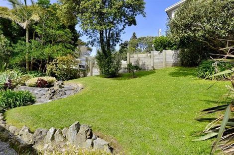 Photo of property in 12 Nor'east Drive, Northcross, Auckland, 0632