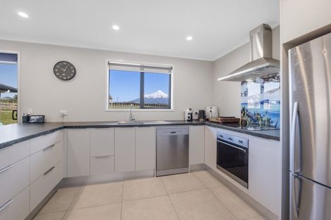 Photo of property in 297 Monmouth Road, Pembroke, Stratford, 4394