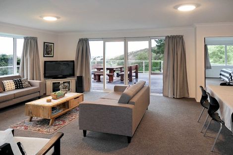 Photo of property in 77 Avoca Valley Road, Heathcote Valley, Christchurch, 8022