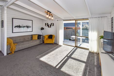 Photo of property in 1/3 Hoylake Place, Wattle Downs, Auckland, 2103