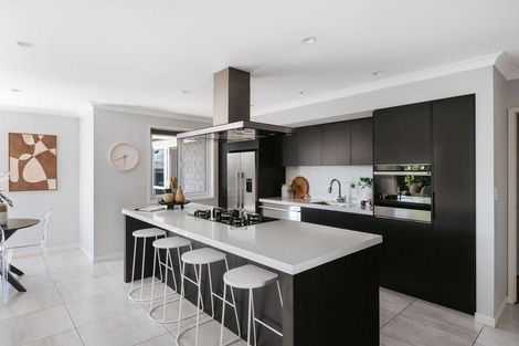 Photo of property in 266 Lakes Boulevard, Pyes Pa, Tauranga, 3112