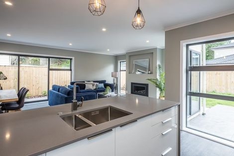 Photo of property in 37a Tiromoana Road, Raumati South, Paraparaumu, 5032