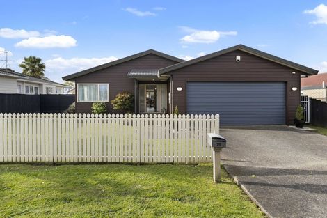 Photo of property in 75 Kamara Road, Glen Eden, Auckland, 0602