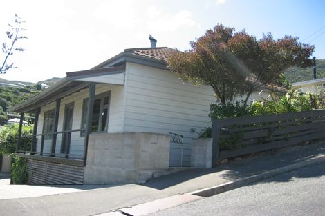 Photo of property in 3a Cornwall Road, Lyttelton, 8082