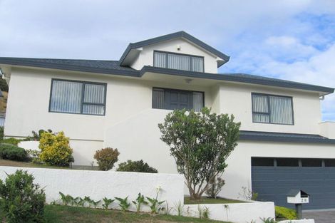 Photo of property in 28 Domanski Crescent, Owhiro Bay, Wellington, 6023