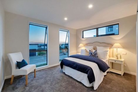 Photo of property in 5 Manawanui Way, Orewa, 0931