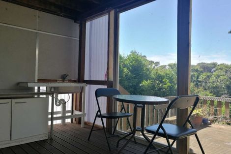 Photo of property in 2/19 Stanley Road, Glenfield, Auckland, 0629