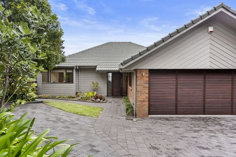 Photo of property in 161 Mellons Bay Road, Mellons Bay, Auckland, 2014