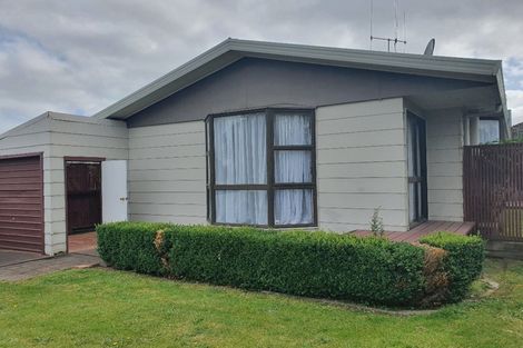 Photo of property in 8 Hukanui Road, Fairfield, Hamilton, 3214