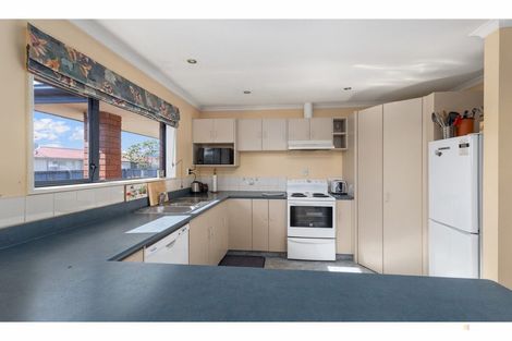 Photo of property in 180 North Street, West End, Timaru, 7910