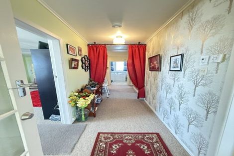 Photo of property in 61 Browne Street, Waitara, 4320