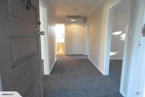 Photo of property in 1 Ambleside Drive, Burnside, Christchurch, 8053