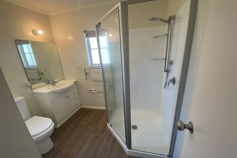 Photo of property in 2/95 Langana Avenue, Browns Bay, Auckland, 0630