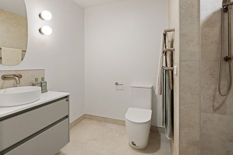 Photo of property in 1/2 Woodstock Road, Fairfield, Hamilton, 3214