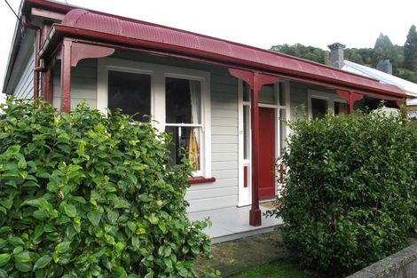 Photo of property in 17 Crown Street, North East Valley, Dunedin, 9010