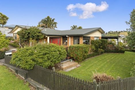 Photo of property in 2 Astor Place, Welcome Bay, Tauranga, 3112