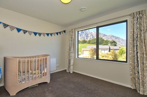 Photo of property in 10 Pendeen Crescent, Jacks Point, Queenstown, 9371