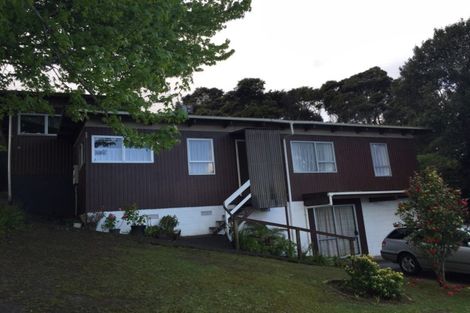 Photo of property in 1/3 Mcquoid Place, Glenfield, Auckland, 0629