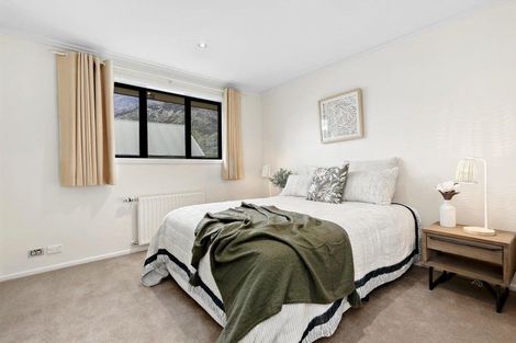 Photo of property in 28 Quill Street, Lake Hayes, Queenstown, 9304