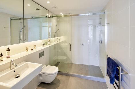 Photo of property in Clyde Quay Wharf, 1a/8 Clyde Quay Wharf, Te Aro, Wellington, 6011