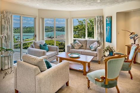 Photo of property in 4 Tombane Terrace, Papakowhai, Porirua, 5024