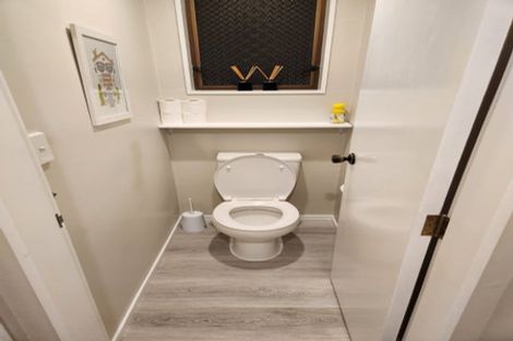 Photo of property in 10 Makatote Grove, Churton Park, Wellington, 6037