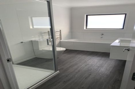 Photo of property in 209a Walter Strevens Drive, Conifer Grove, Takanini, 2112