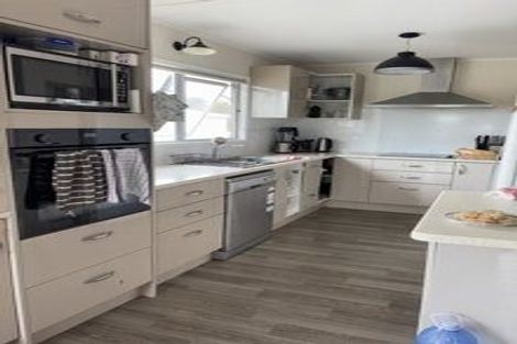 Photo of property in 35 Puriri Crescent, Edgecumbe, 3120