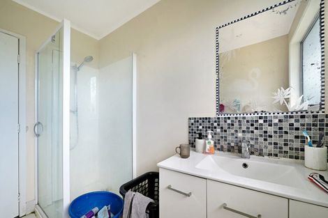 Photo of property in 5 Allington Road, Massey, Auckland, 0614