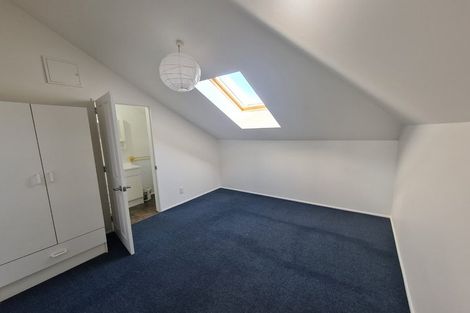 Photo of property in 2/7 Division Street, Riccarton, Christchurch, 8041